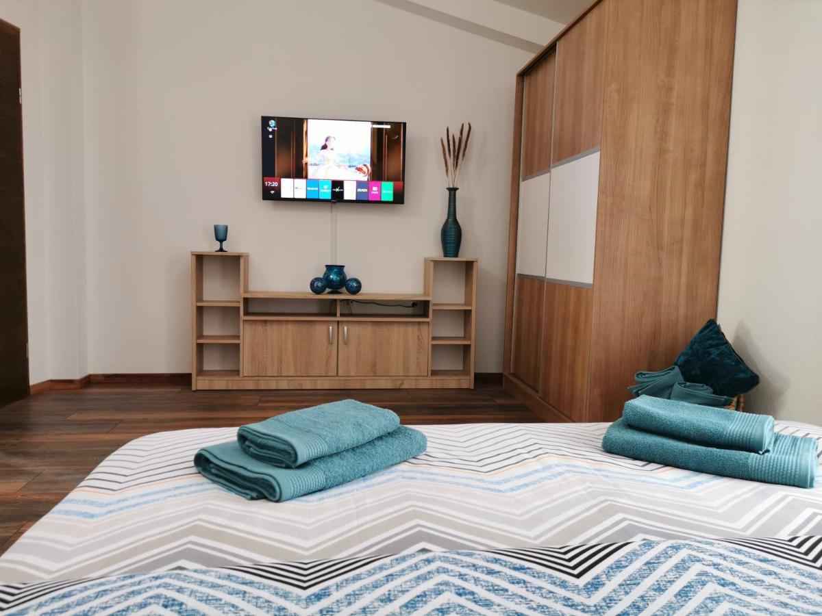מאקרסקה Apartments Deak מראה חיצוני תמונה