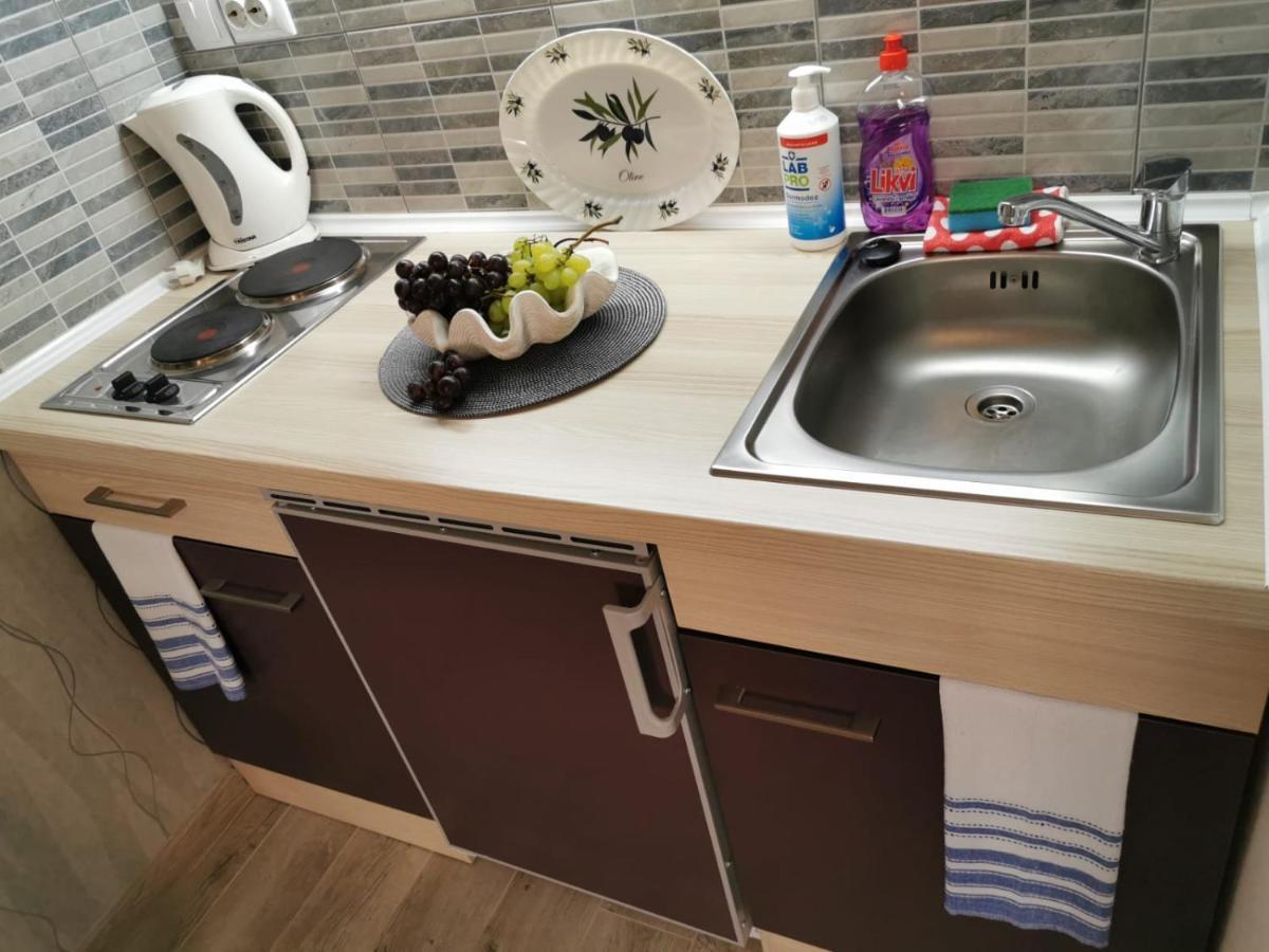 מאקרסקה Apartments Deak מראה חיצוני תמונה