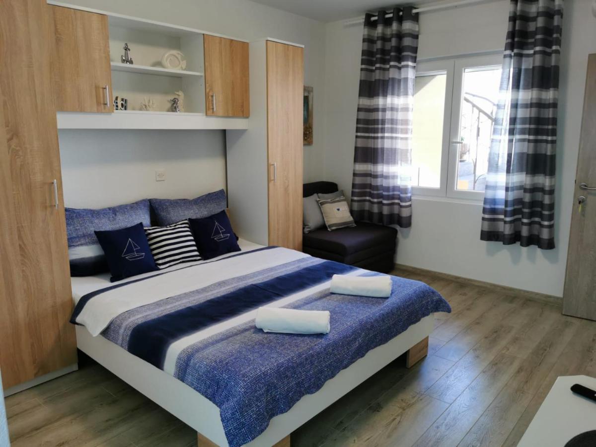 מאקרסקה Apartments Deak מראה חיצוני תמונה