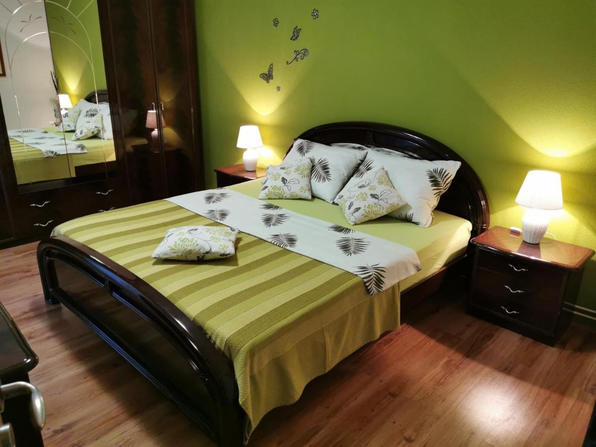 מאקרסקה Apartments Deak מראה חיצוני תמונה