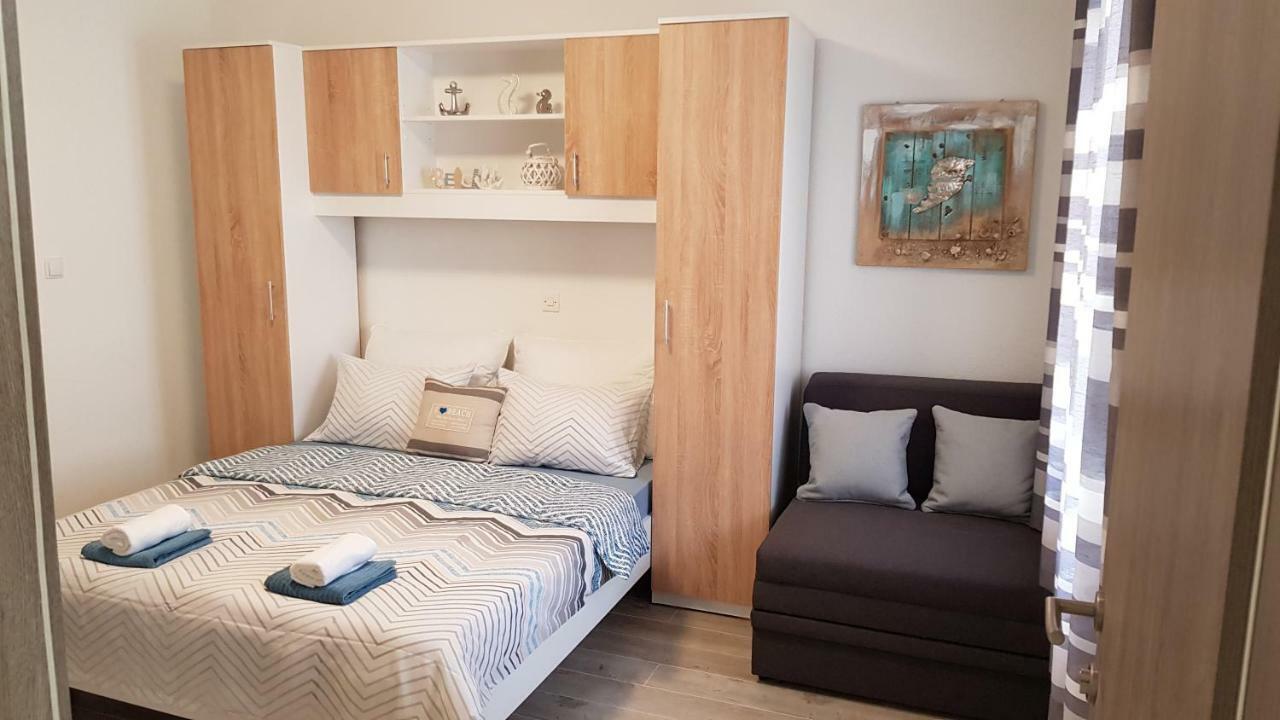 מאקרסקה Apartments Deak מראה חיצוני תמונה